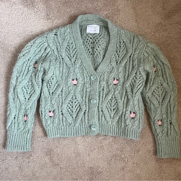 ZARA Cottage Mint Green Chunky Cableknit Floral Embroider Crop Cardigan Sweater - Picture 6 of 13